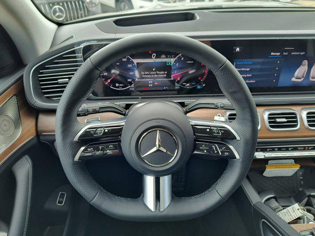 new 2025 Mercedes-Benz GLS 450 car, priced at $112,150