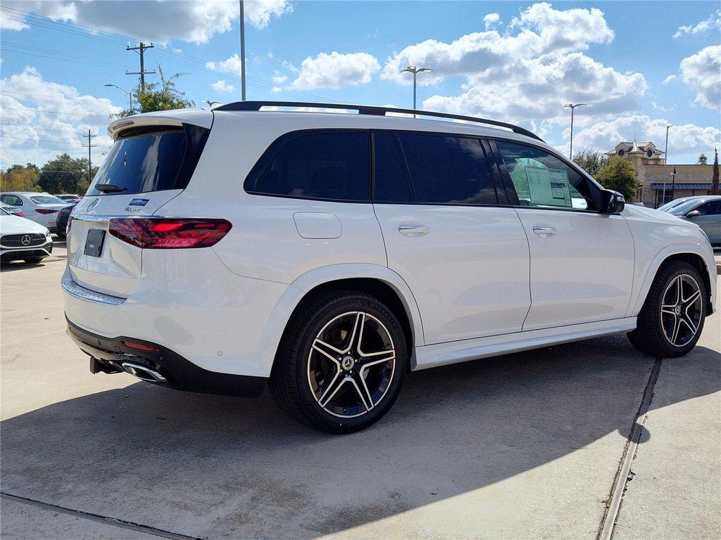 new 2025 Mercedes-Benz GLS 450 car, priced at $102,015