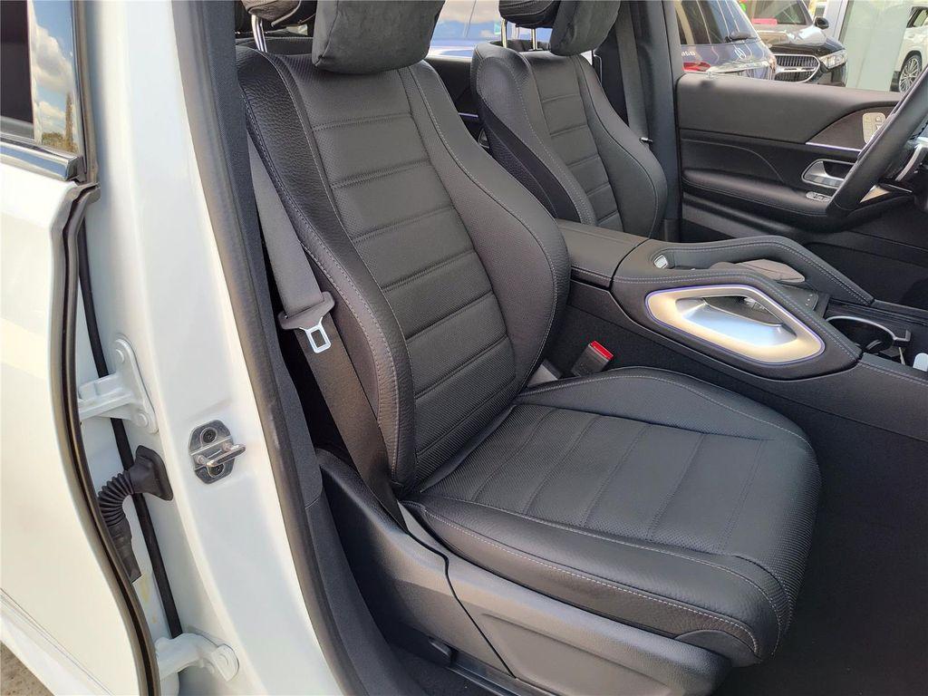 new 2025 Mercedes-Benz GLS 450 car, priced at $102,015