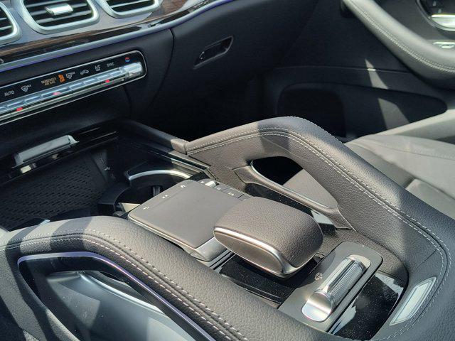 new 2025 Mercedes-Benz GLS 450 car, priced at $90,605