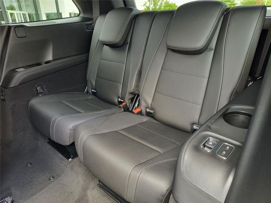 new 2025 Mercedes-Benz GLS 450 car, priced at $90,605