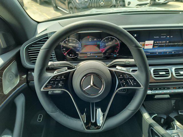 new 2025 Mercedes-Benz GLS 450 car, priced at $90,605