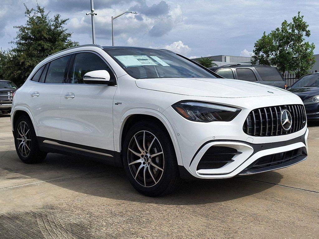 new 2025 Mercedes-Benz AMG GLA 35 car, priced at $59,435