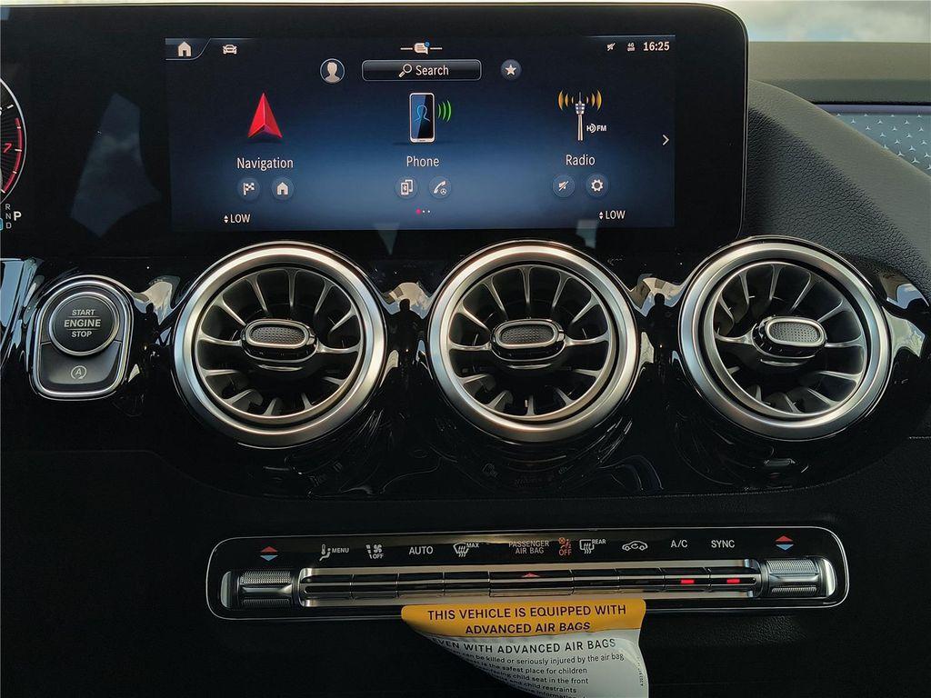new 2025 Mercedes-Benz GLA 250 car, priced at $51,245