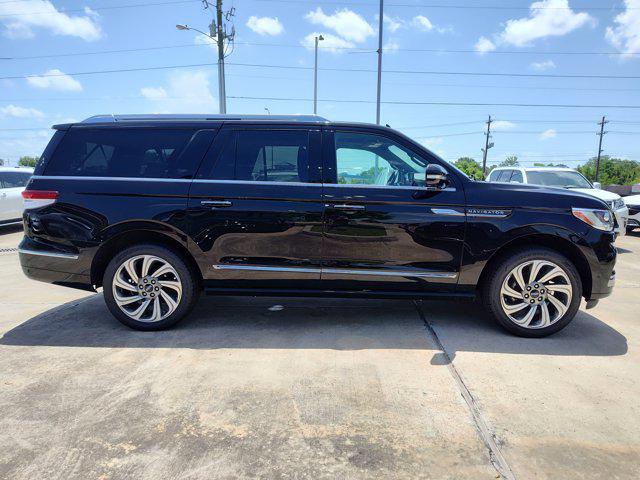 used 2023 Lincoln Navigator car, priced at $58,999