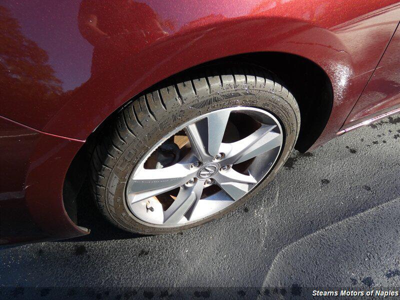 used 2013 Acura ILX car, priced at $13,998