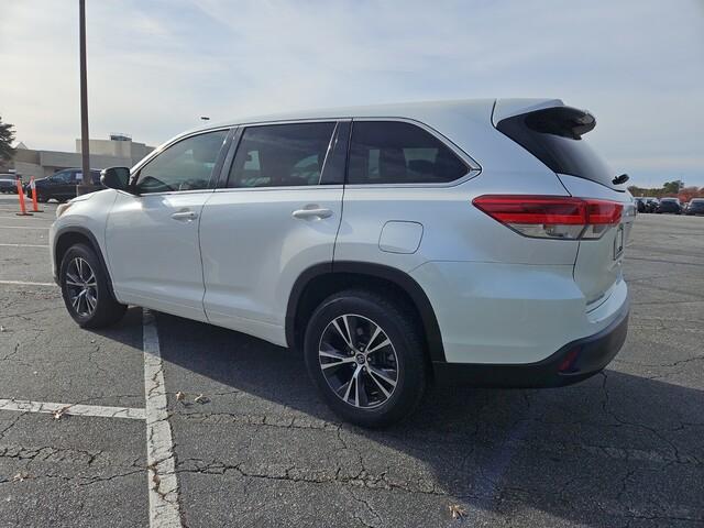 used 2018 Toyota Highlander car, priced at $18,588