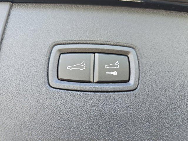 new 2025 Porsche Cayenne car, priced at $105,285