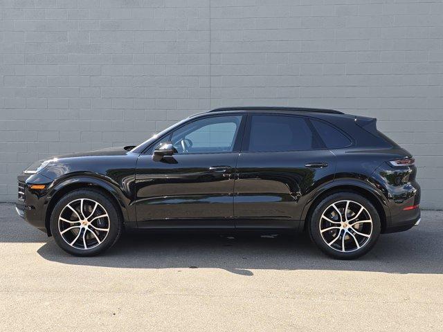 new 2025 Porsche Cayenne car, priced at $105,285