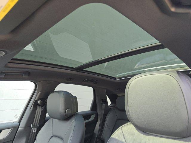 new 2025 Porsche Cayenne car, priced at $105,285