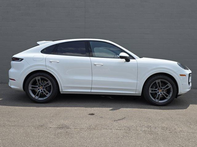 new 2025 Porsche Cayenne car, priced at $111,085