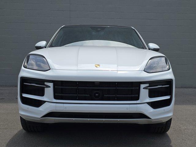 new 2025 Porsche Cayenne car, priced at $111,085