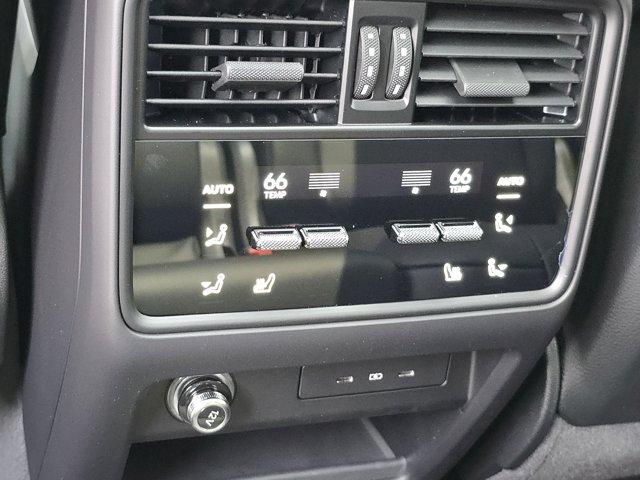 new 2025 Porsche Cayenne car, priced at $111,085