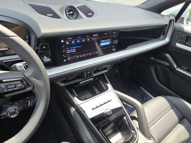 new 2025 Porsche Cayenne car, priced at $111,085