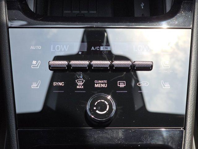 new 2025 Porsche Cayenne car, priced at $111,085