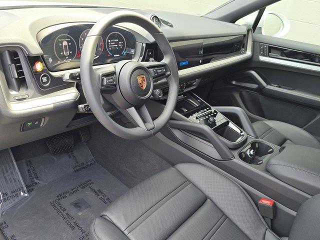 new 2025 Porsche Cayenne car, priced at $111,085