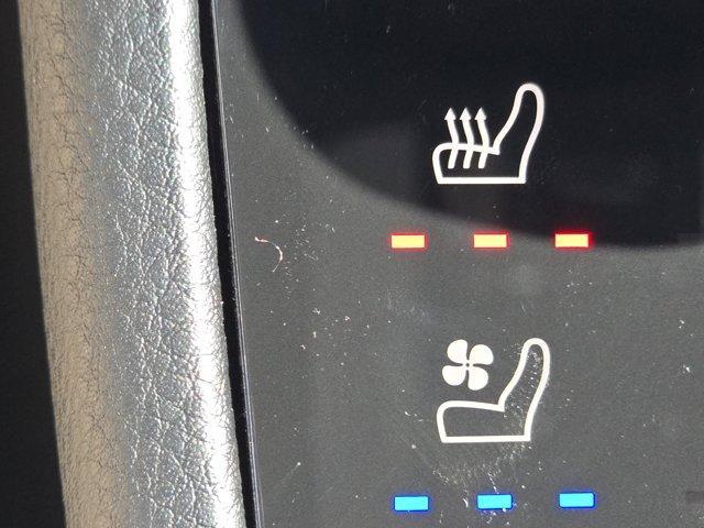 new 2025 Porsche Macan car, priced at $103,905