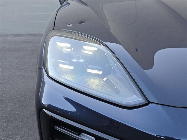 used 2024 Porsche Cayenne car, priced at $79,998