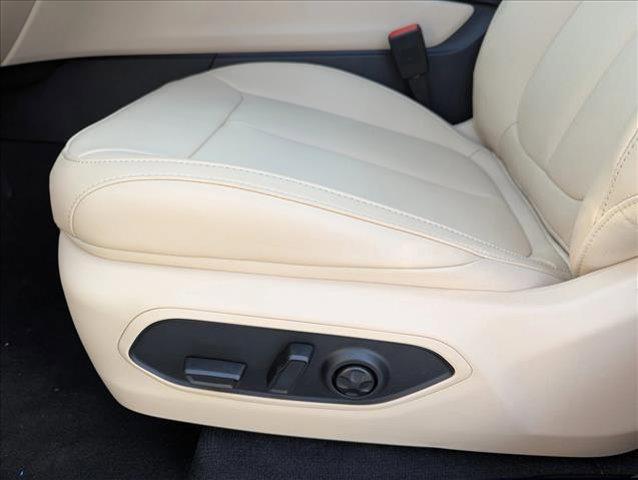 new 2025 Jeep Grand Cherokee car, priced at $39,700