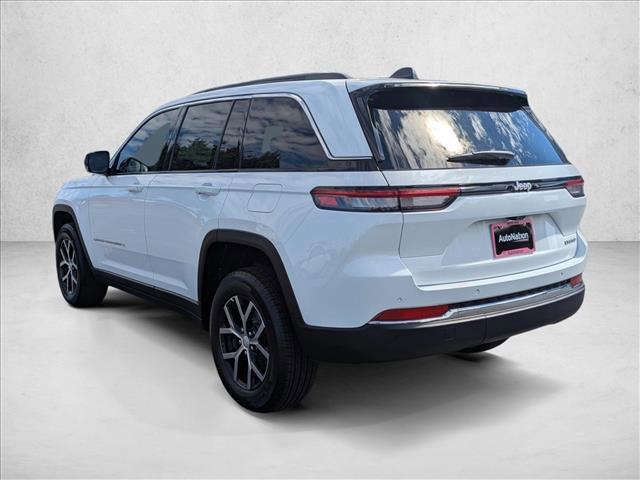 new 2025 Jeep Grand Cherokee car, priced at $39,700
