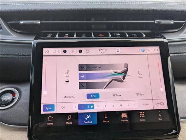 new 2025 Jeep Grand Cherokee car, priced at $39,700