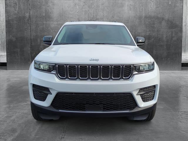 new 2024 Jeep Grand Cherokee car, priced at $37,874