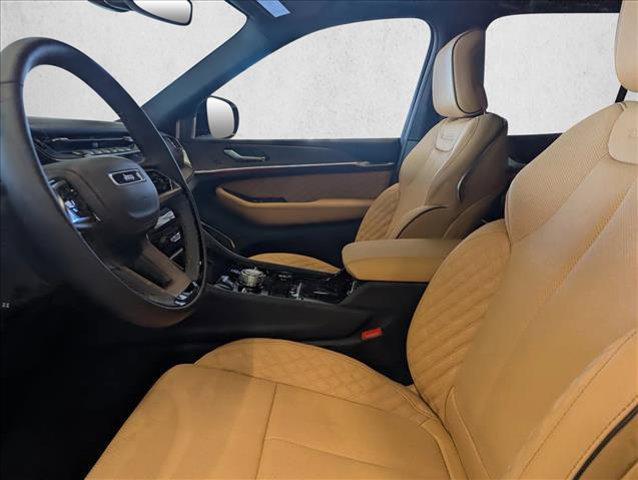 new 2025 Jeep Grand Cherokee car, priced at $56,650