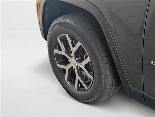 new 2025 Jeep Grand Cherokee L car, priced at $42,050