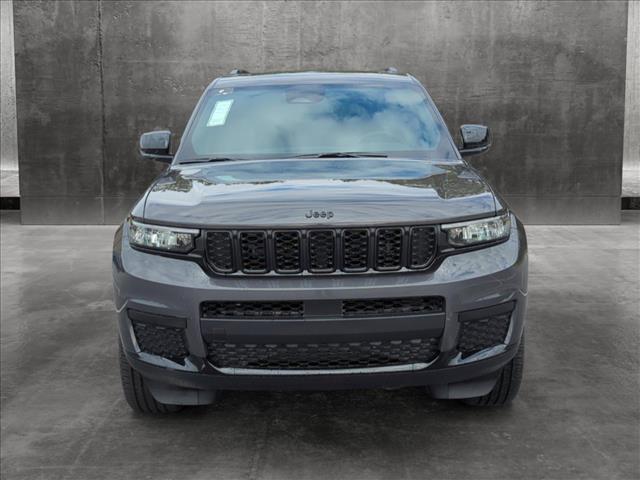 new 2024 Jeep Grand Cherokee car, priced at $42,750