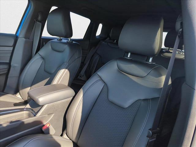 new 2024 Jeep Compass car, priced at $31,000