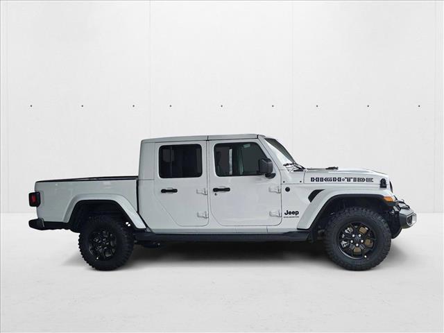 new 2025 Jeep Gladiator car, priced at $42,304