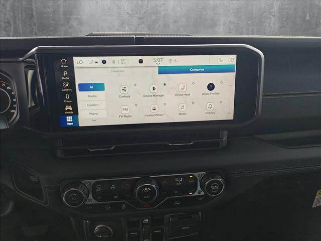 new 2025 Jeep Gladiator car, priced at $46,688