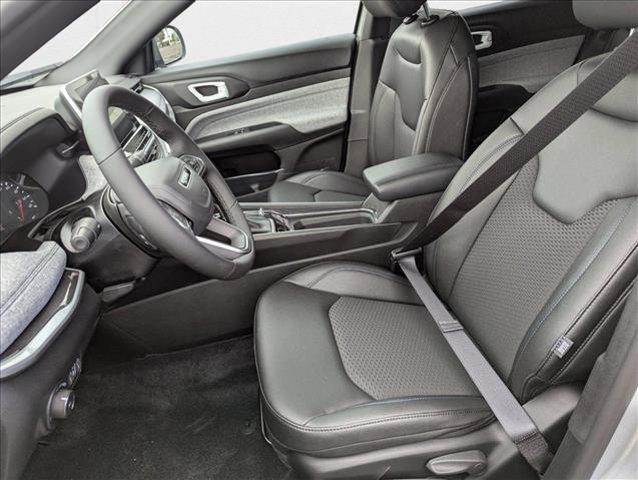 new 2025 Jeep Compass car, priced at $27,720