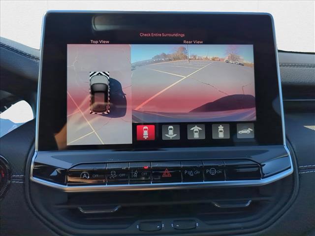 new 2024 Jeep Compass car, priced at $32,500