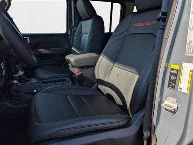 new 2025 Jeep Wrangler car, priced at $61,974