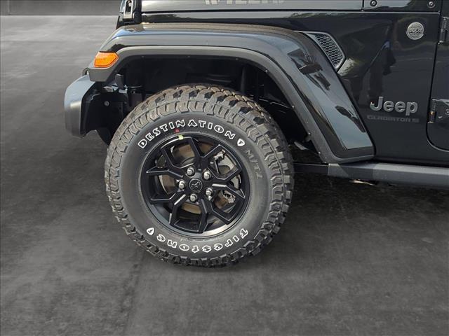 new 2024 Jeep Gladiator car, priced at $43,924