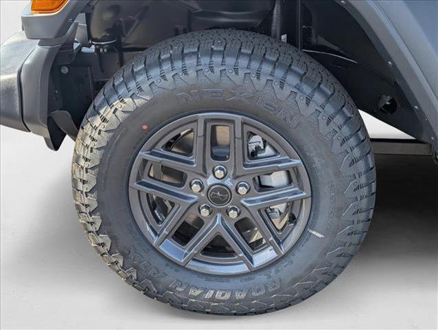 new 2025 Jeep Wrangler car, priced at $45,900