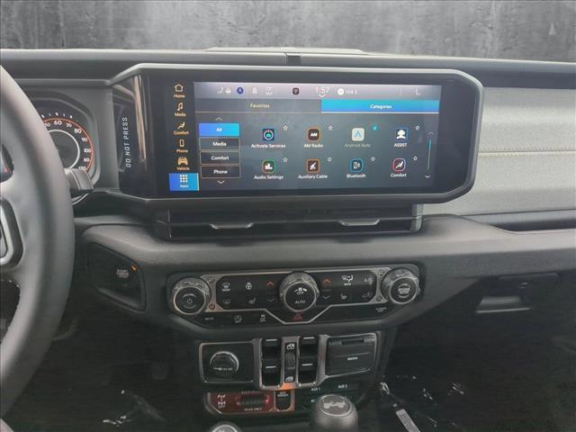 new 2025 Jeep Wrangler car, priced at $49,727