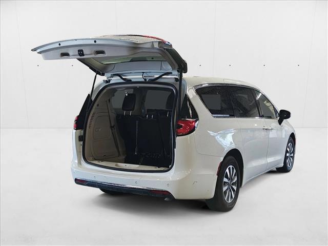 used 2023 Chrysler Pacifica Hybrid car, priced at $26,950
