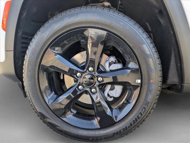 new 2025 Jeep Grand Cherokee car, priced at $47,900