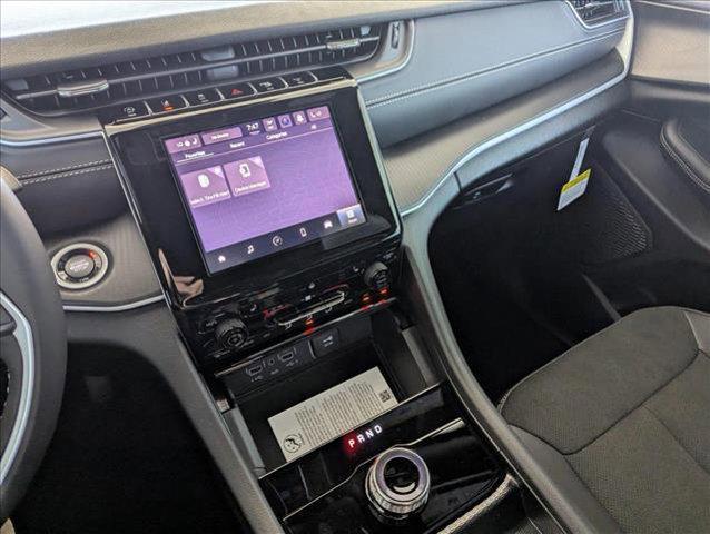 new 2025 Jeep Grand Cherokee L car, priced at $41,600