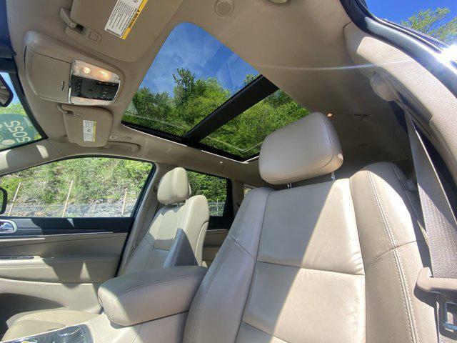 used 2021 Jeep Grand Cherokee car, priced at $25,500