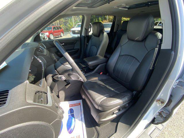 used 2017 Chevrolet Traverse car, priced at $15,900