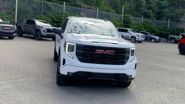 new 2025 GMC Sierra 1500 car, priced at $60,075