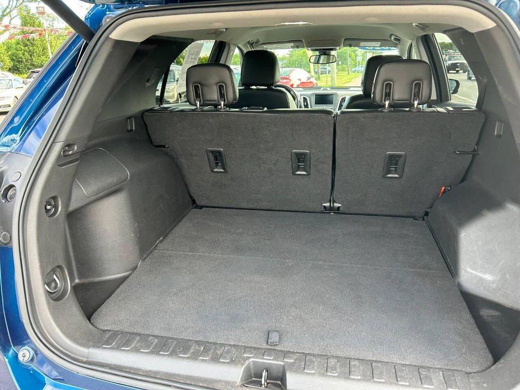 used 2020 Chevrolet Equinox car, priced at $10,995