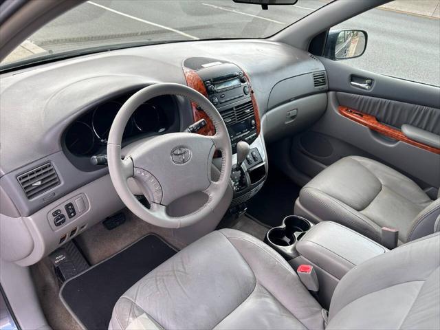 used 2006 Toyota Sienna car, priced at $9,495