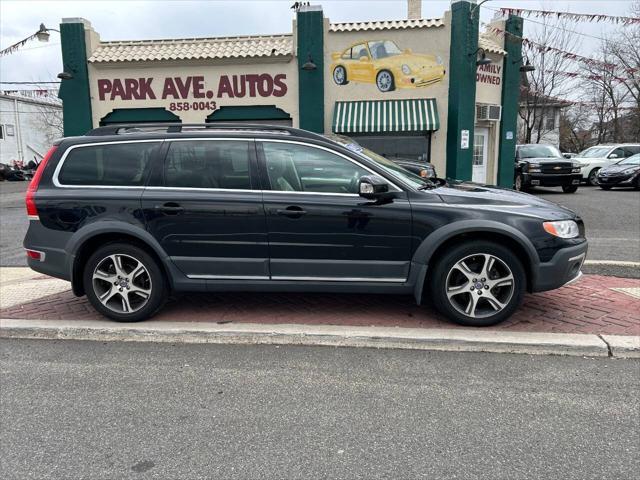used 2015 Volvo XC70 car, priced at $9,995