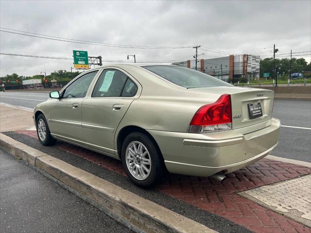used 2005 Volvo S60 car, priced at $2,995