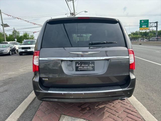 used 2015 Chrysler Town & Country car, priced at $8,995