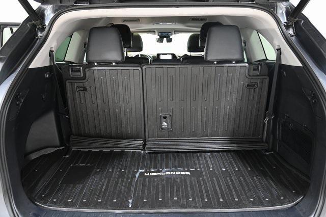 used 2020 Toyota Highlander car, priced at $32,990